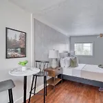 Stay Portland Collection - Beautiful Brooklyn 1 Bed Apt